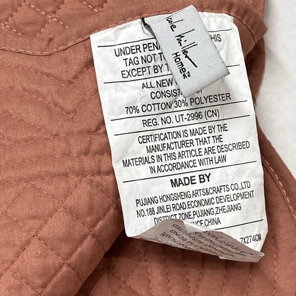 Nicole Miller Table Runner Mauve Mixed Quilted Pattern Scalloped Edging 18x108 - Picture 8 of 10